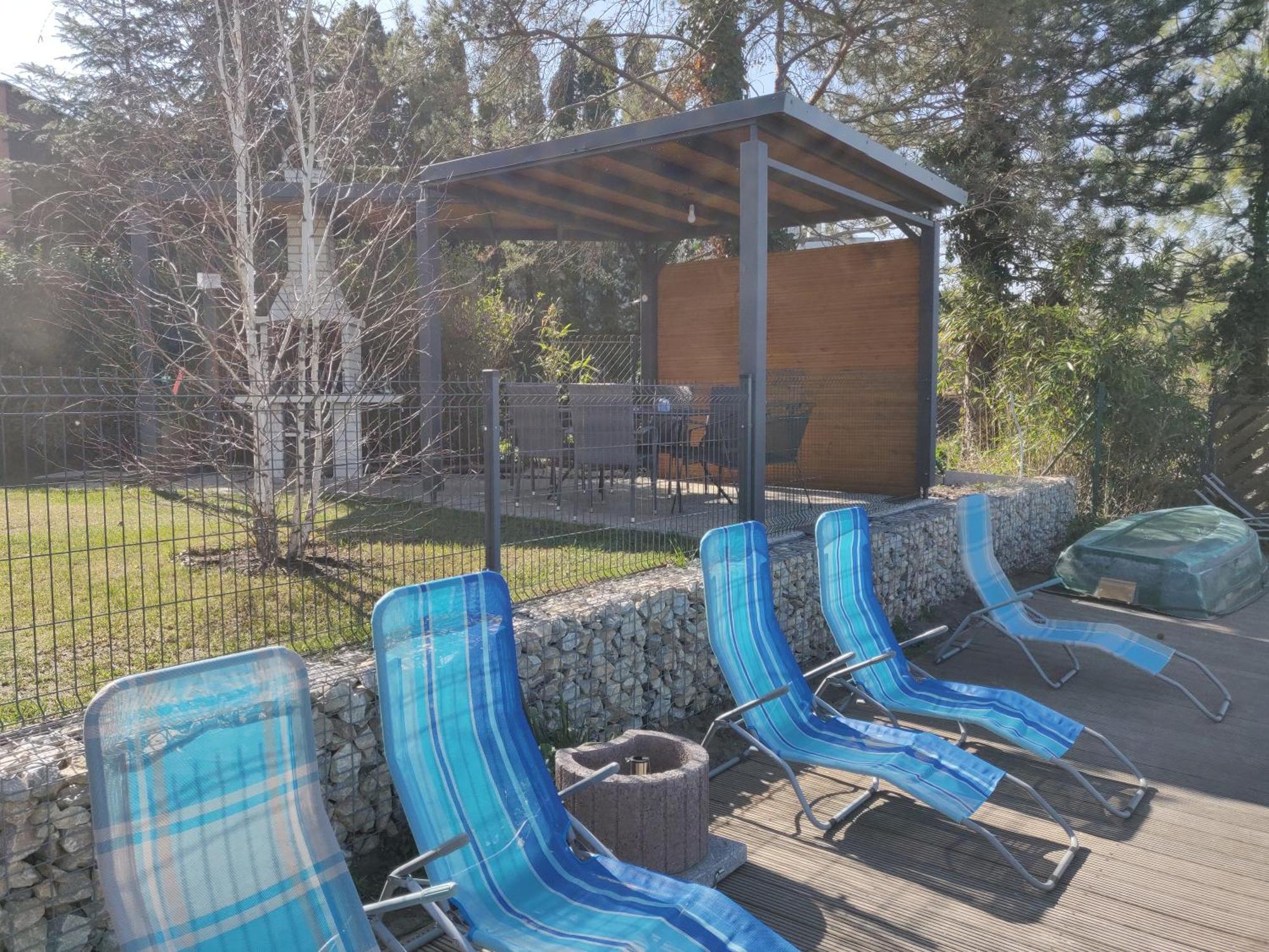 Topsenec-Lakeside Home Exterior photo
